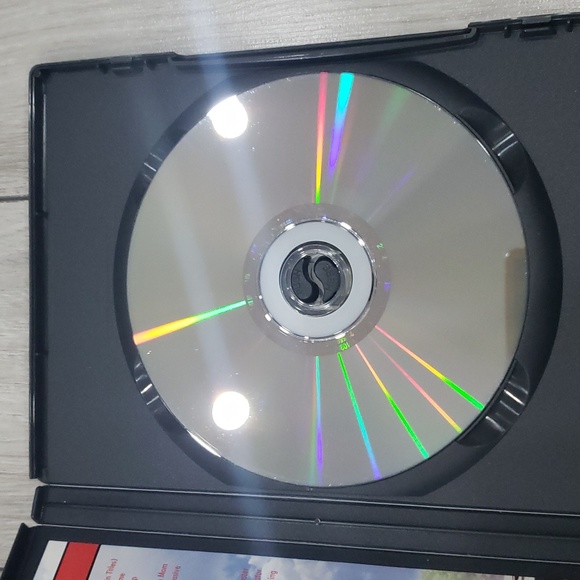 5/$10 Garden State DVD - Picture 4 of 4